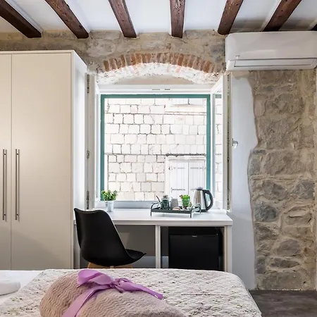 Bonbon Old Town Private En-suite * Split