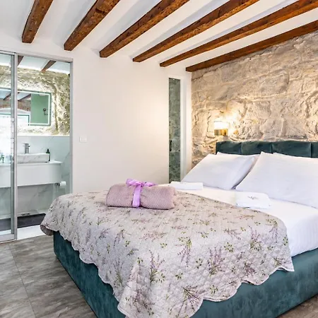 Bonbon Old Town Private En-suite *