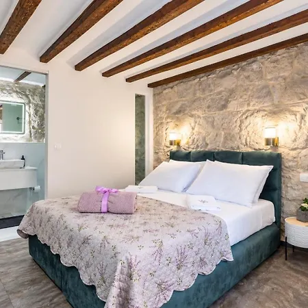 Bonbon Old Town Private En-suite * Спліт